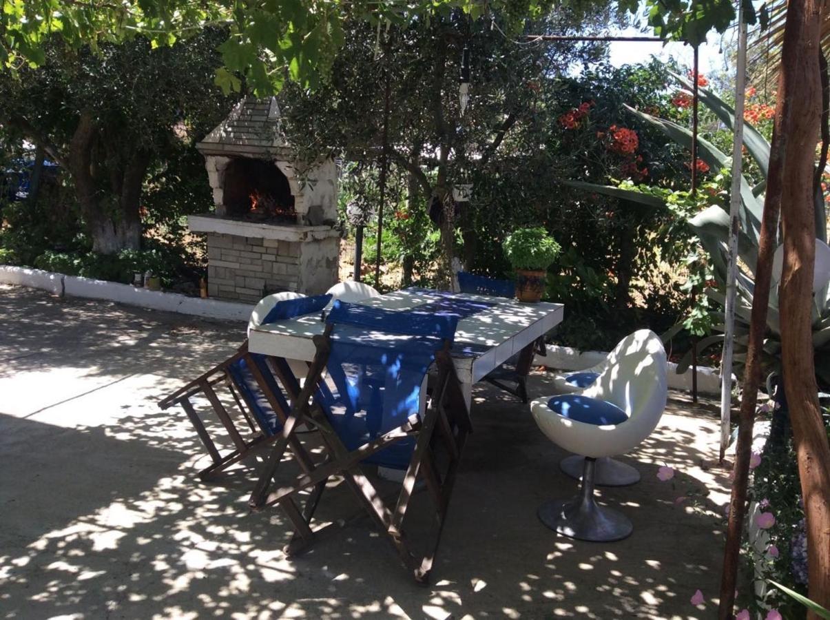 Ikidiki Beach Villa Ierissos Bagian luar foto